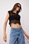 Siyah Kroşe Kolsuz Crop Triko Bluz TWOSS25BZ00592 - 6