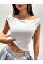 بلوزة نسائية من CINDY برقبة قارب من الفسكوز