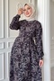 فستان من الساتان الأسود من Wildflower - 3