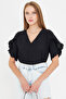 Women's Black V Neck Ruffled Short Sleeve Blouse Arm-25Y001031 - 4