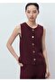 Thin knitted vest
