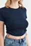 تي شيرت قصير أساسي مع سدادات على الجوانب - 5
