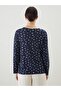 Nevavm Women's T-Shirt with Oval Collar Pattern - 4