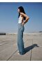 Mid-waist straight cut jeans