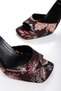 Kinu Special Design Patterned Silk Satin Black Heeled Shoes - 3
