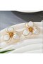 White Flower Design Earrings – Elegant and Stylish Model with Gold Detail - 2