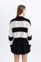 Oversized Wide Fit Crew Neck Striped Knitwear Sweater X4931Az24Wn - 5