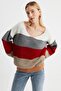 V-Neck Knitwear Sweater (B22-5754)