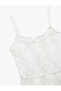 قميص بيجامة بحزام من القطن مطرز ومزين بأزرار - 5