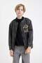 Boy's College Collar Zippered Pocket Seasonal Printed Jean Bomber Jacket C3685A824Au - 3