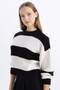 Oversized Wide Fit Crew Neck Striped Knitwear Sweater X4931Az24Wn