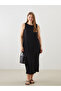 Original Oval Collar Textured Dress - 3