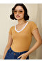 Women Tan Contrast Deep V Neck Fitted Crop T-Shirt - 2