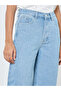 Frayed Hem Relaxed Fit Jeans - 3