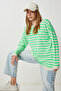 Women's Green Cream Striped Oversize Sweater Ki̇00162