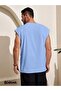 Sleeveless t-shirt