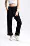 Women's Relaxed Cut Elastic Waist Trousers - 7