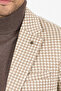 سترة رياضية للرجال من Remos باللون البيج بنمط Houndstooth من القماش المطاطي وياقة أحادية - 4