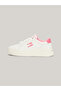 Women's Brand Logo Platform Heels Stylish Appearance Suitable for Everyday Use White Sneakers
