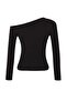 Siyah Fitted/Vücuda oturan Aksesuar Detaylı Asimetrik Yaka Esnek Örme Bluz TWOAW26BZ00075 - 6