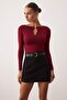 Bordo Fitted/Vücuda Oturan Aksesuar/Cut out Detaylı Uzun Kollu Esnek Örme Bluz TWOAW26BZ00130
