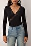 Siyah Dantel Şeritli V Yaka Örme Body TPRAW26BD00018 - 3