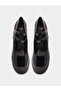 حذاء رياضي برباط بألوان متباينة - 5