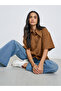 Solid Buttoned Spread Collar Shirt