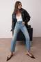 Mavi Yüksek Bel Asimetrik Kapama Bel Detaylı Straight/Düz Kesim/Boru Paça Jeans TWOAW26JE00132