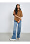 Solid Buttoned Spread Collar Shirt - 2