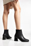 Simple and Stylish Boots for Everyday Wear