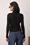 Black Stand Collar See-Through Fitted/Slim Fit Knitted T-Shirt Twoaw26Ts00005 - 4
