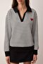 Siyah Çizgili Kalp Nakışlı Regular/Normal Kalıp Örme Sweatshirt TWOAW26SW00003 - 7