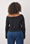 Siyah-Beyaz 2'li Paket %100 Pamuk Asimetrik Kayık Yaka Crop Örme T-Shirt TBBAW26BF00001 - 6