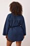 Koyu Mavi Oversize/Bol Kesim Bağlamalı Büyük Beden Denim Gömlek TBBAW26AX00003 - 4