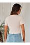 Women's Burgu Kuruvaze Detailed Printed Crop T-Shirt - 4