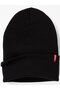 قبعة سوداء من Slouchy Red Tab