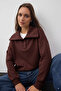 Wardrobe Essentials – Kahverengi Polo Yaka Örme Sweatshirt | TWOAW26SW00041 - 2