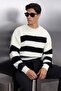 Siyah Casual Oversize Fit Geniş Kalıp Bisiklet Yaka Çizgili Triko Kazak TMNAW23KZ00106 - 6