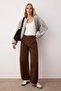 Kahverengi Barrel Kalıp %100 Pamuk Gabardin Pantolon TWOAW26PL00084 - 3