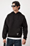 Siyah Oversize/Geniş Kesim Kapüşonlu İçi Polar/Sıcak Tutan Sweatshirt TMNAW21SW2005