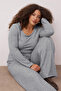 Gri Yumoş Crop ve Wide Leg/Geniş Paça Örme Alt Üst Takım TBBAW26CP00005 - 2
