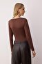 Kahverengi Fitted/Vücuda Oturan Aksesuar Detaylı Çıtçıtlı Esnek Örme Body TWOAW26BD00004 - 4