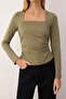 Haki Kare Yaka Büzgü/Drape Detaylı Slim/Vücuda Oturan Örme Bluz TWOAW25BZ00194 - 3