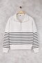Ekru Çizgili Oversize/Geniş Kalıp Fermuarlı Kalın İçi Polarlı Örme Sweatshirt TWOAW26SW00044 - 5