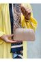 Our Model Is the One That Cannot Be Without the Özen Günler Brand, a Chain-Handled and Shoulder-Strap Evening Bag. - 7