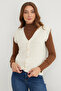 Bearded Buttoned V-Neck Oversize Vest - 2