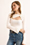 Women's Ecru Roba Low-Cut Flexible Viscose Blouse Blz-19003108 - 4
