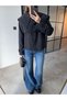 Short Black Trench Coat with a Wide Collar - 4