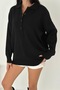 سترة تريكو بياقة بولو كبيرة الحجم بأزرار نصفية AW25KZ0025 - 3